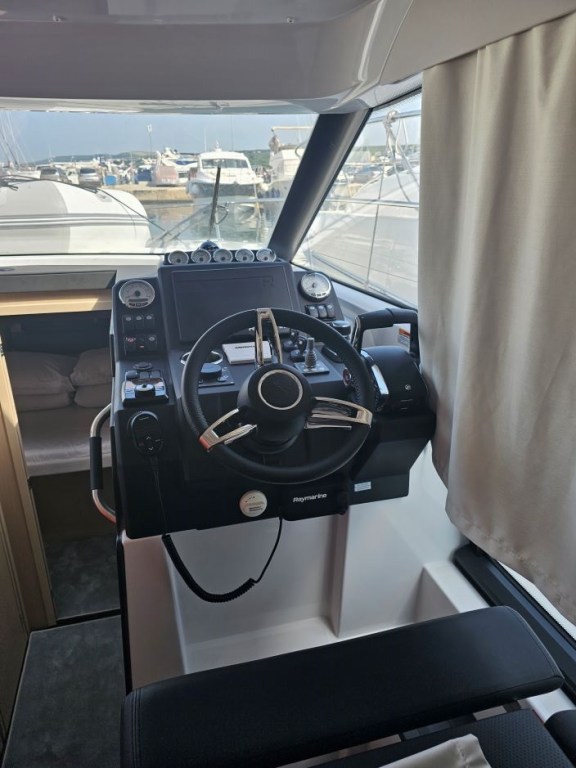 Image of Sierra yacht #4