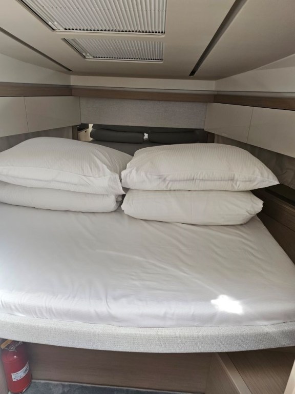 Image of Sierra yacht #11