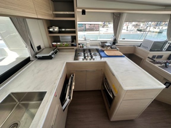 Image of Mira yacht #20