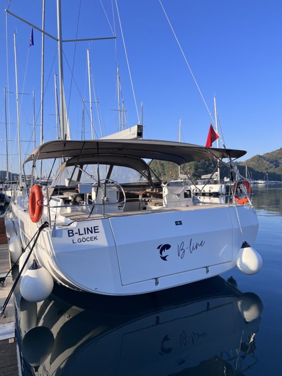 Image of B-Line yacht #3