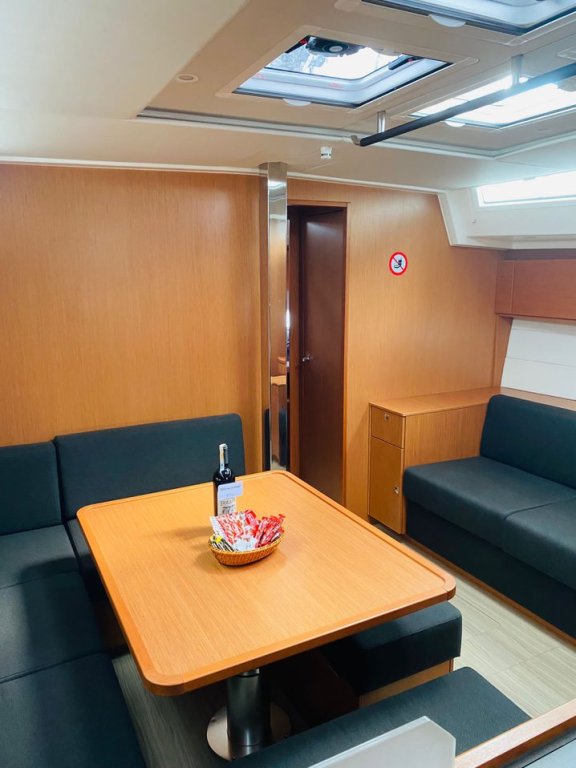 Image of B-Line yacht #7