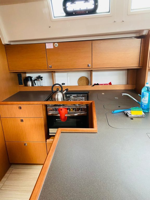 Image of B-Line yacht #8