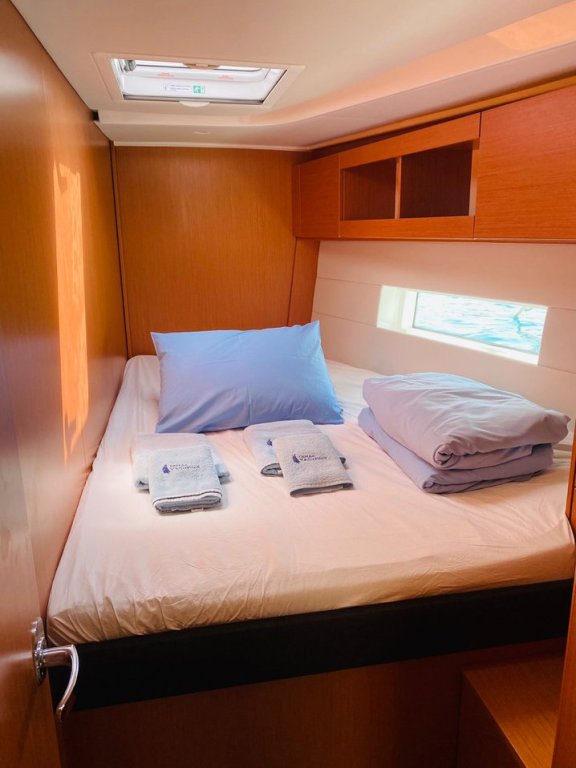 Image of B-Line yacht #9