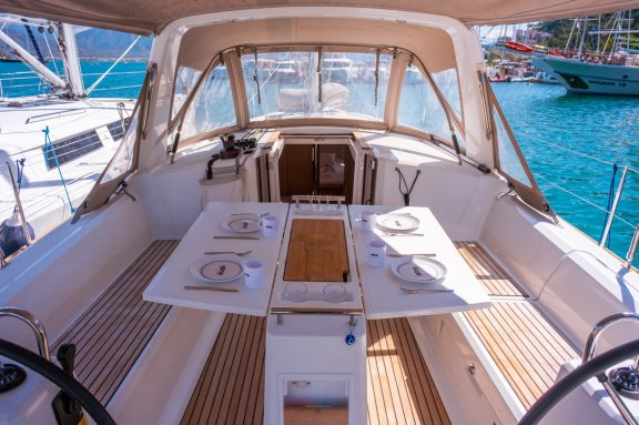 Image of Triton 89 yacht #23