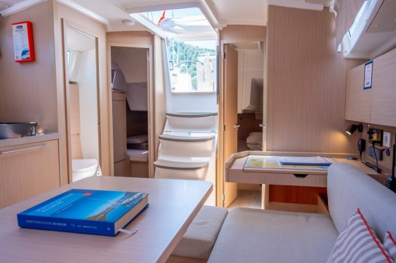 Image of Triton 89 yacht #27