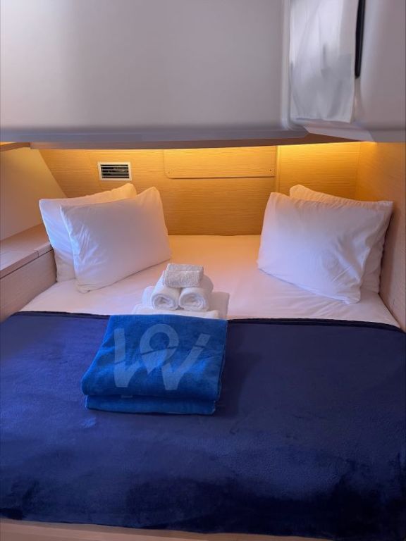 Image of Shandy Breeze yacht #11