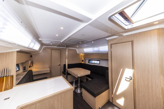 Image of Maraschino yacht #15