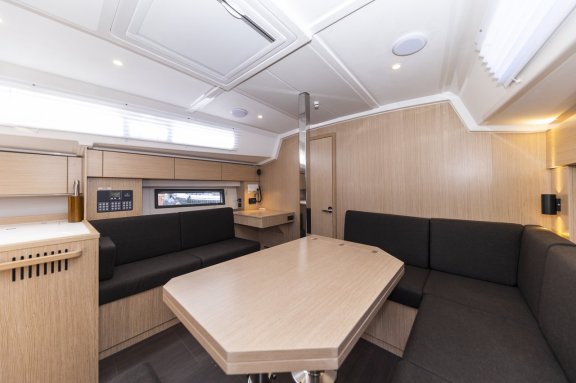 Image of Maraschino yacht #16