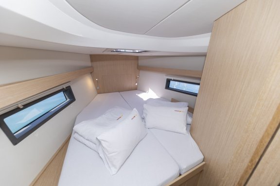 Image of Maraschino yacht #28