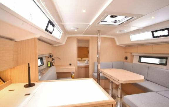 Image of PRESTIGE yacht #8