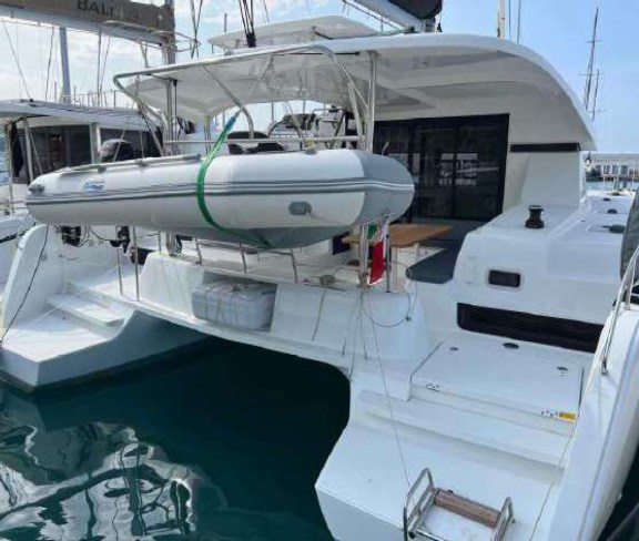 Image of PRESTIGE yacht #3