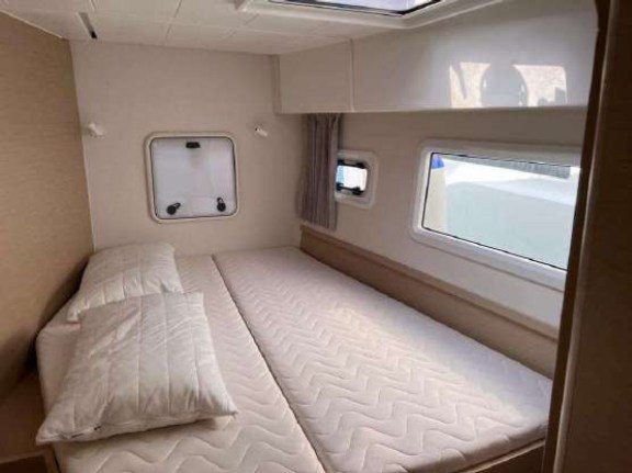 Image of PRESTIGE yacht #14