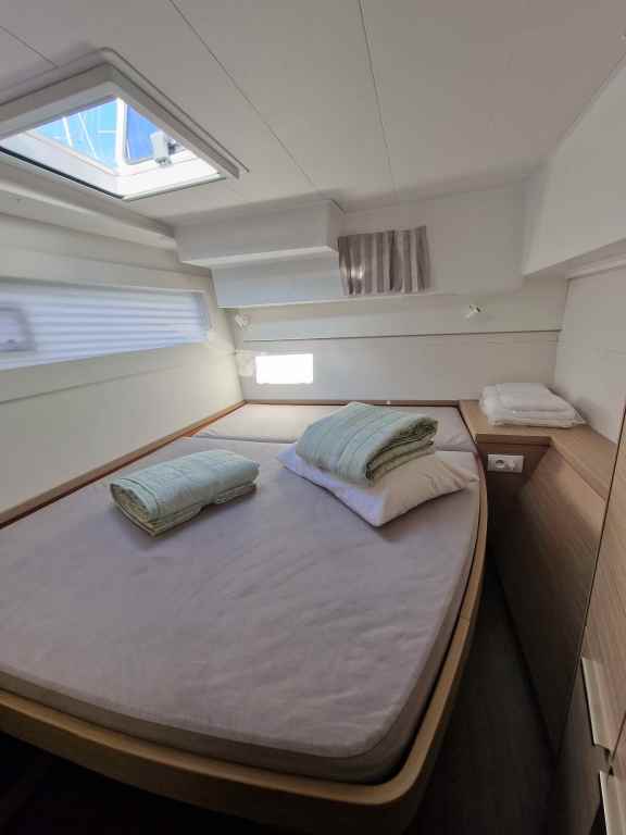 Image of PRESTIGE yacht #24