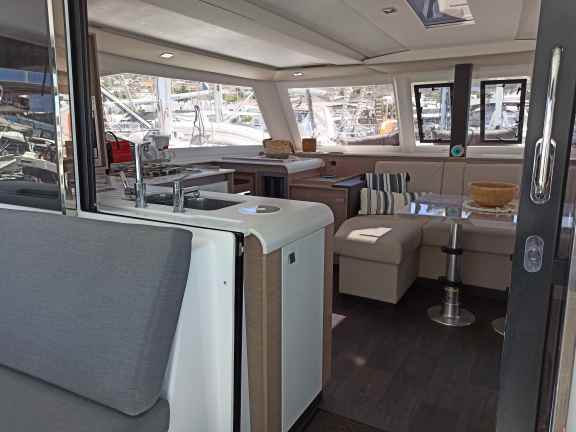 Image of PRESTIGE yacht #6