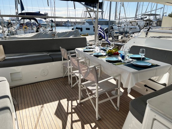 Image of Moondance yacht #12
