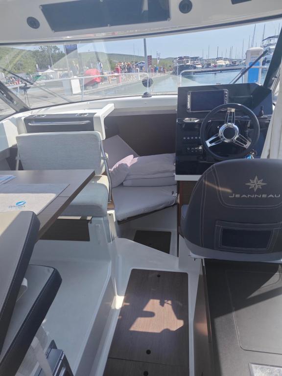 Image of Ares yacht #8