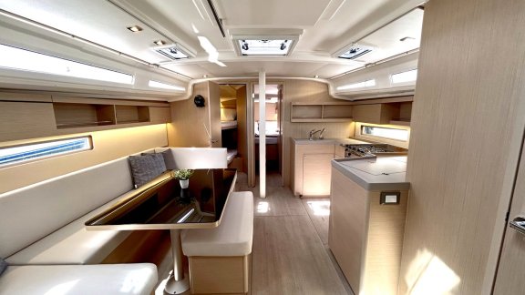 Image of Valkyrie yacht #10