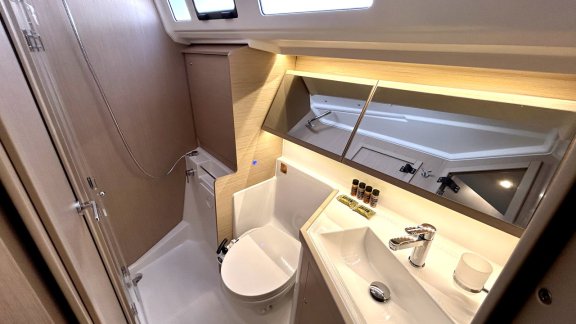 Image of Valkyrie yacht #18