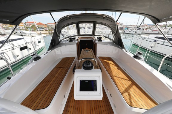 Image of aMore yacht #8