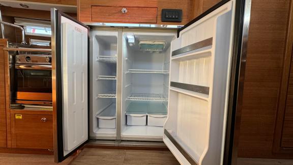 Image of Ziggy yacht #14