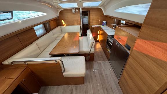 Image of Ziggy yacht #16