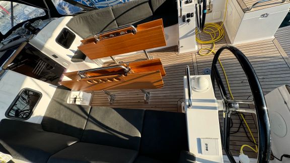 Image of Ziggy yacht #20