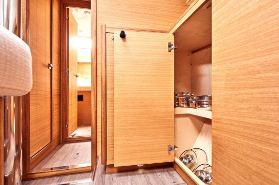 Image of Ziggy yacht #27