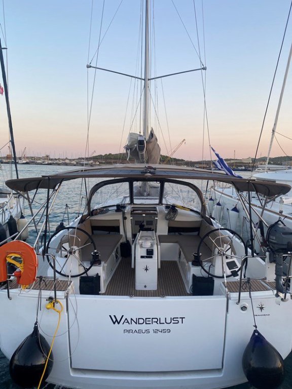 Image of Wanderlust yacht #3