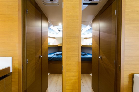Image of Wanderlust yacht #13