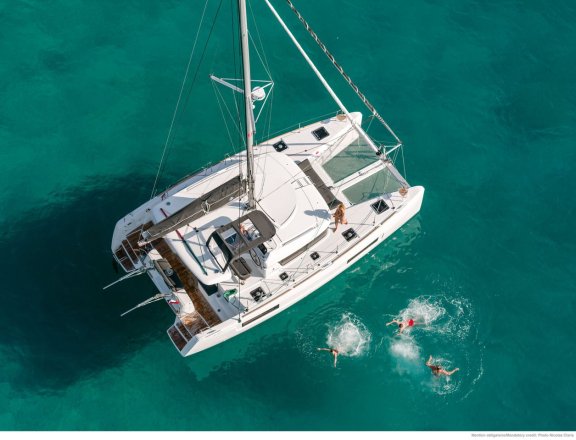 Image of Twilight yacht #11