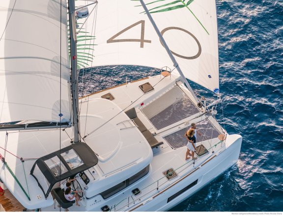 Image of Twilight yacht #16