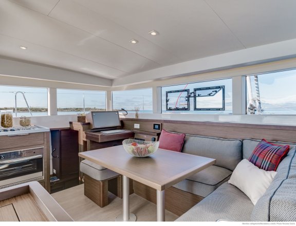 Image of Twilight yacht #21