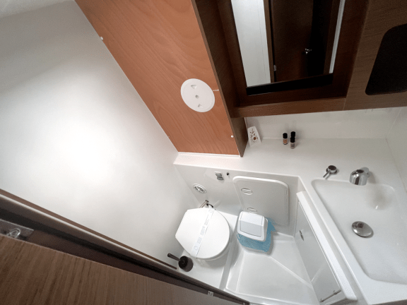 Image of Love Hunter yacht #27