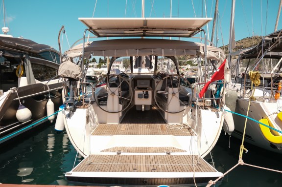 Image of Spark 1 yacht #7