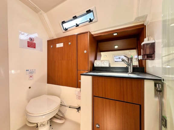 Image of Spark 1 yacht #21