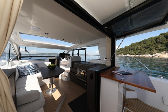 Image of Stormi yacht #12