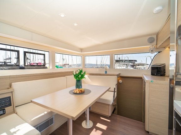 Image of Sweet Lota yacht #6