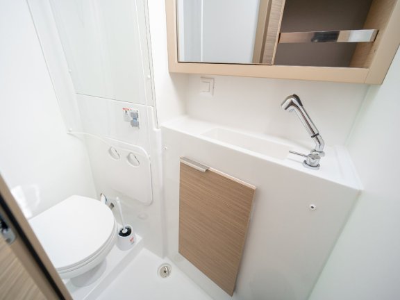 Image of Sweet Lota yacht #15