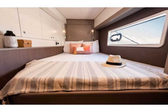 Image of Lizzy yacht #13