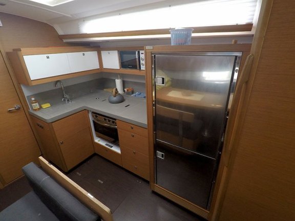 Image of Ljubov yacht #14