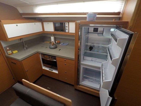 Image of Ljubov yacht #15