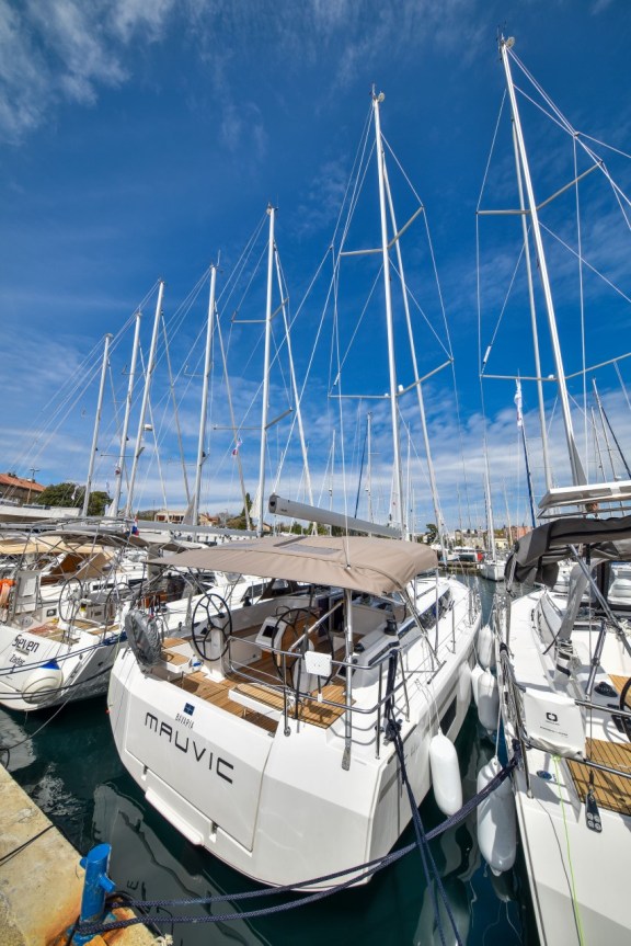 Image of Mauvic yacht #8