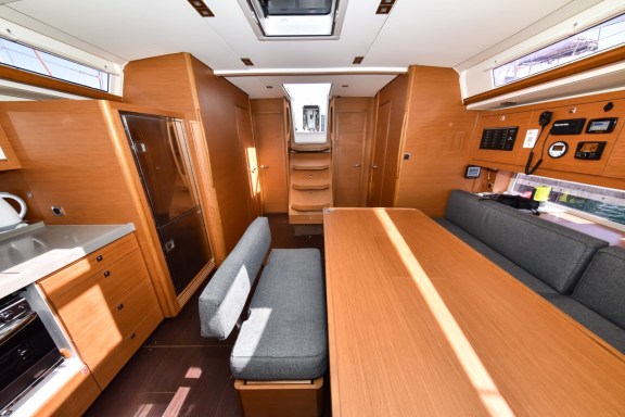 Image of La Familia yacht #15