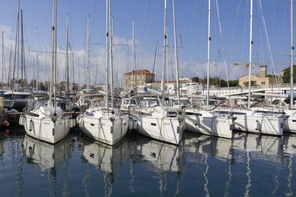 Image of Fortunata yacht #16