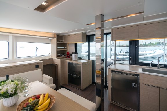 Image of Summer Magic yacht #13