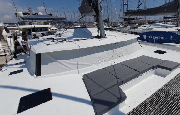 Image of Crazy Diamond yacht #6