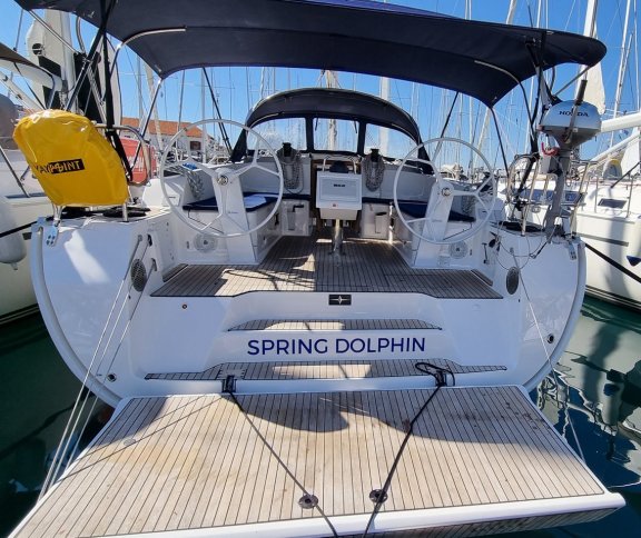 Image of Spring Dolphin yacht #5