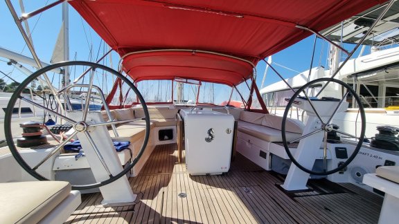 Image of South Point yacht #6