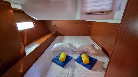 Image of South Point yacht #23