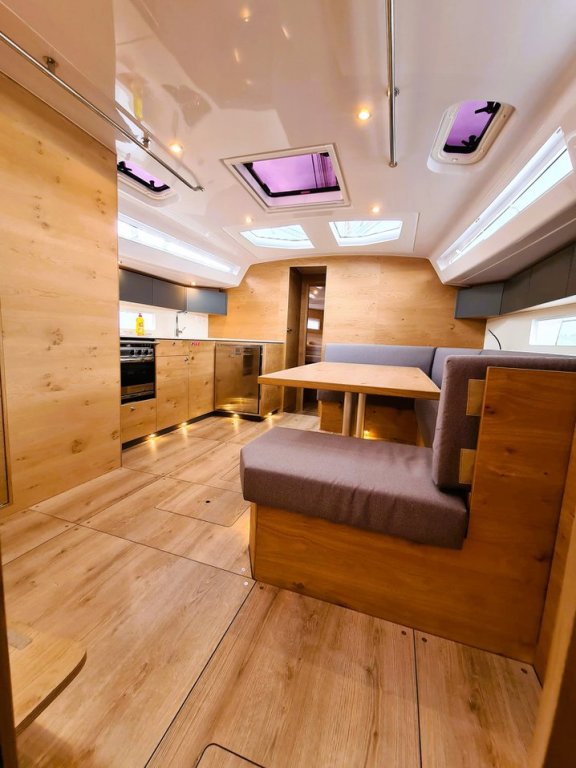 Image of Hangover yacht #14